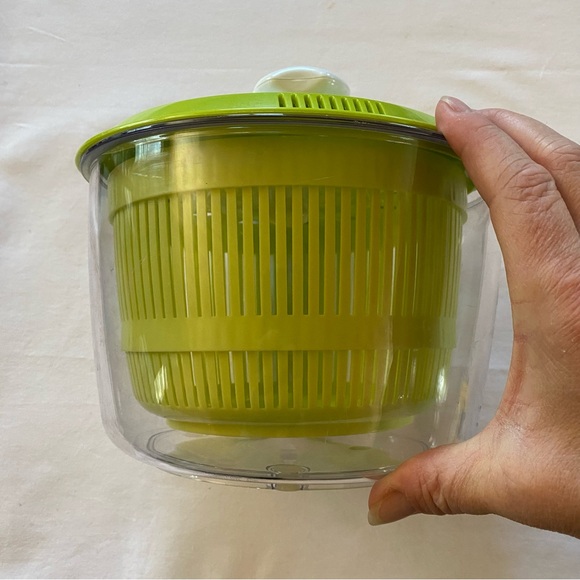 Salad Spinner - Picture 10 of 12
